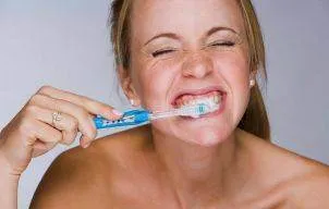 Remediul care se gaseste in orice casa te scapa de placa dentara