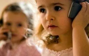 Folosirea telefonului mobil de copii