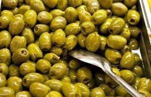 Cele mai bune gustari pentru slabit NU sunt fructele si legumele!