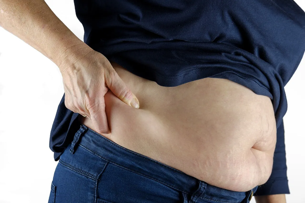 Iată de la ce crește burtă! Cele mai periculoase alimente pentru abdomen