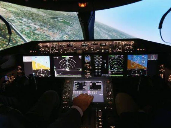 Iata motivul pentru care pilotii diminueaza luminile inainte de decolare