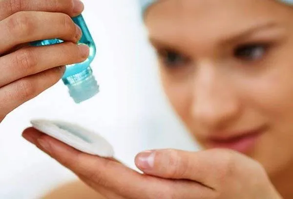 Folosesti lotiunea de curatare potrivita? Noi iti dezvaluim cele mai bune produse de curatare pentru fiecare ten in parte