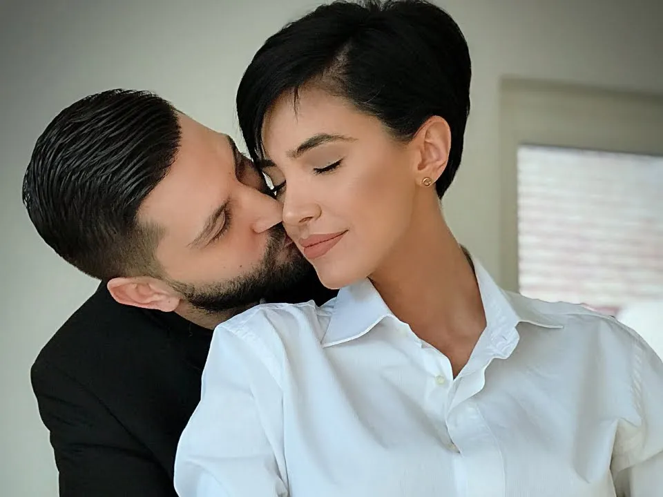 Adelina Pestritu iti spune ce trebuie sa faci ca sa fii fericit cu viata pe care o ai