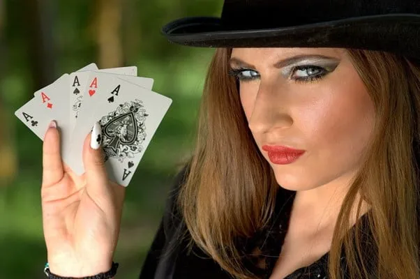 Femeile și pokerul