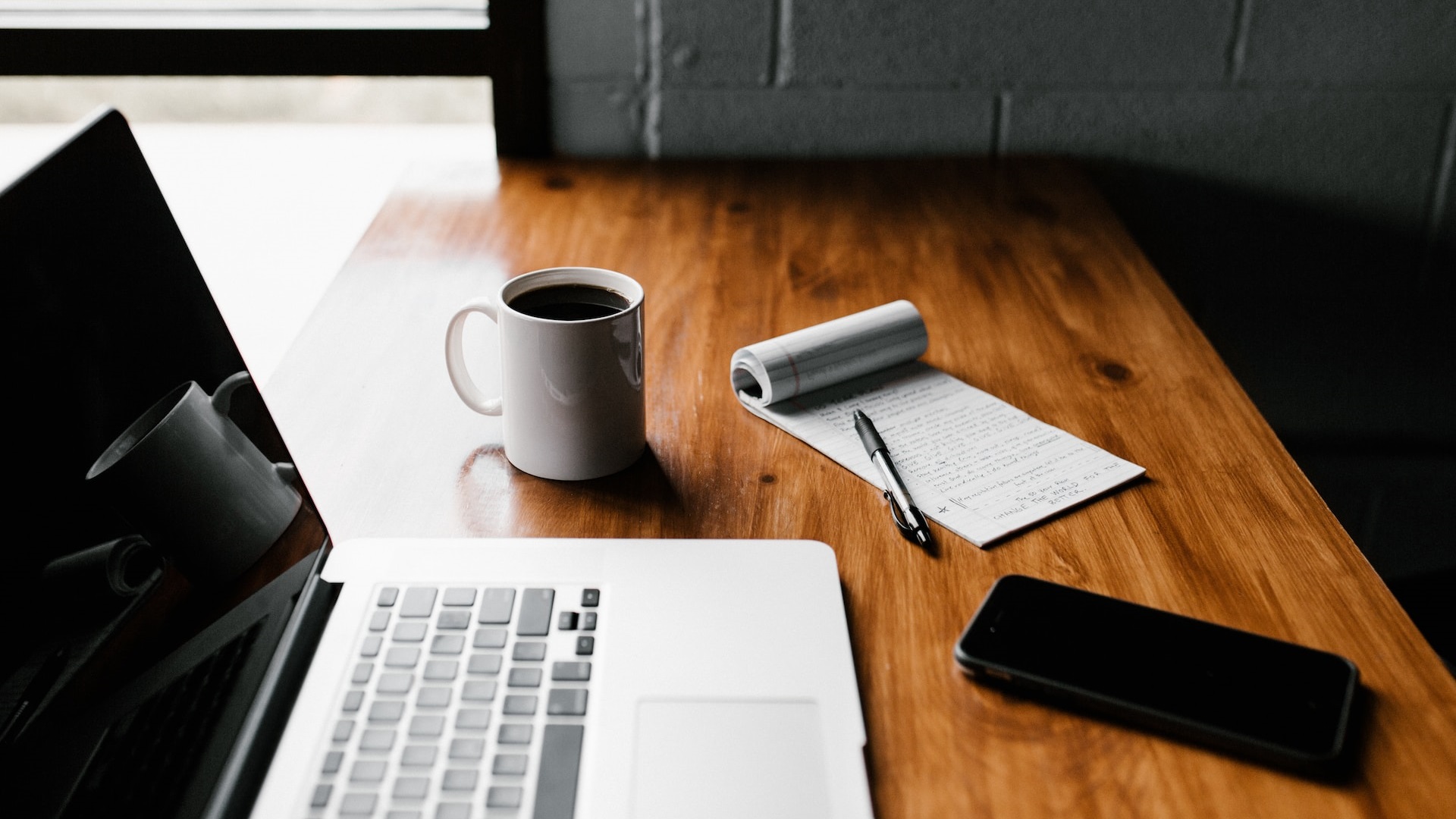 Optimizări SEO și reclame Pay Per Click: Avantaje și dezavantaje