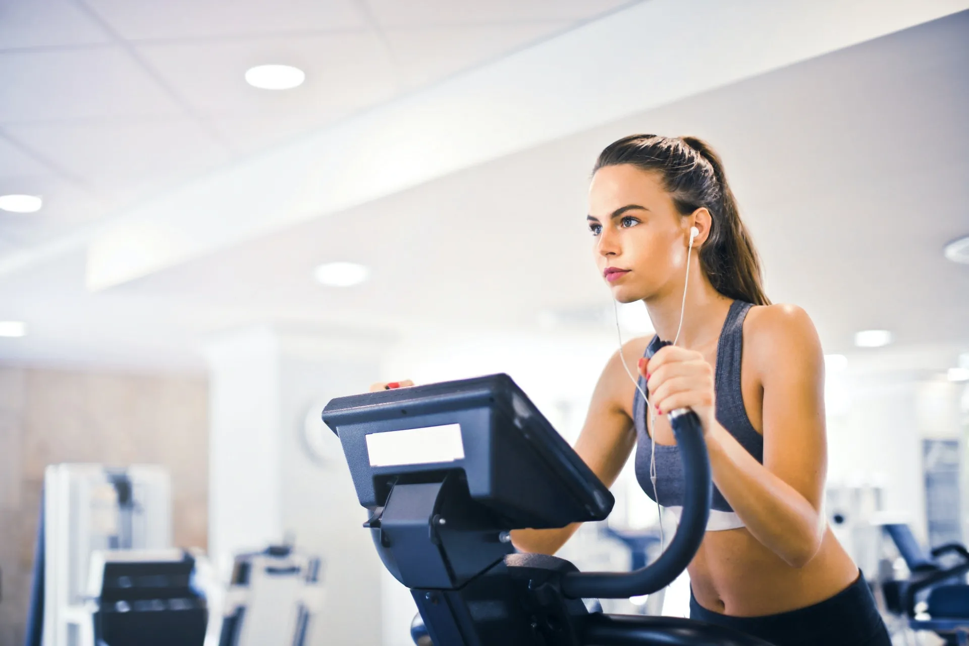 7 sfaturi bune pentru a incepe sa faci sport la sala