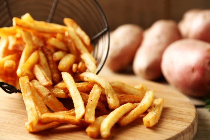 Rețetă de cartofi prăjiți ca la fast-food