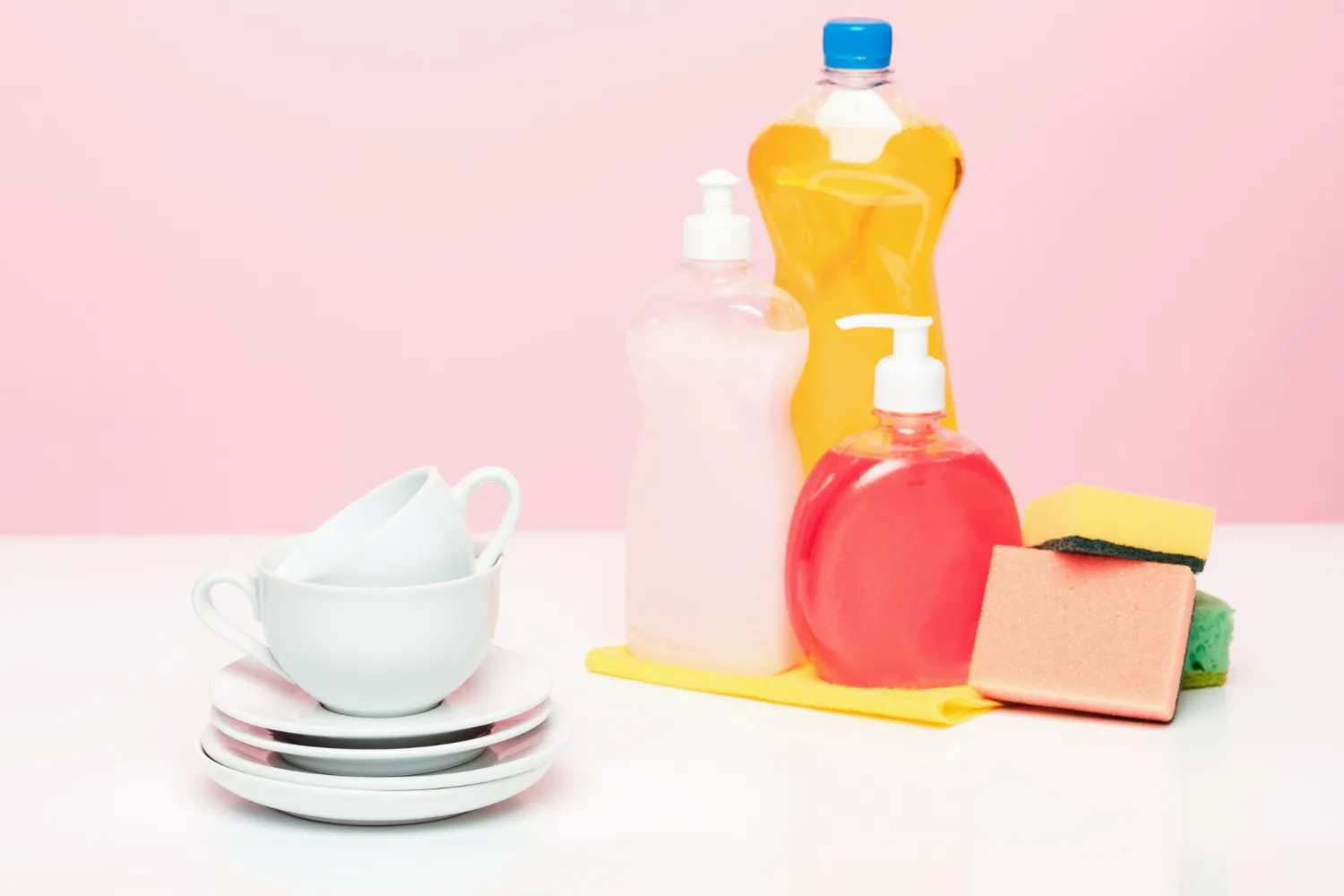 Detergentul lichid de vase te ajută și în aceste situații!