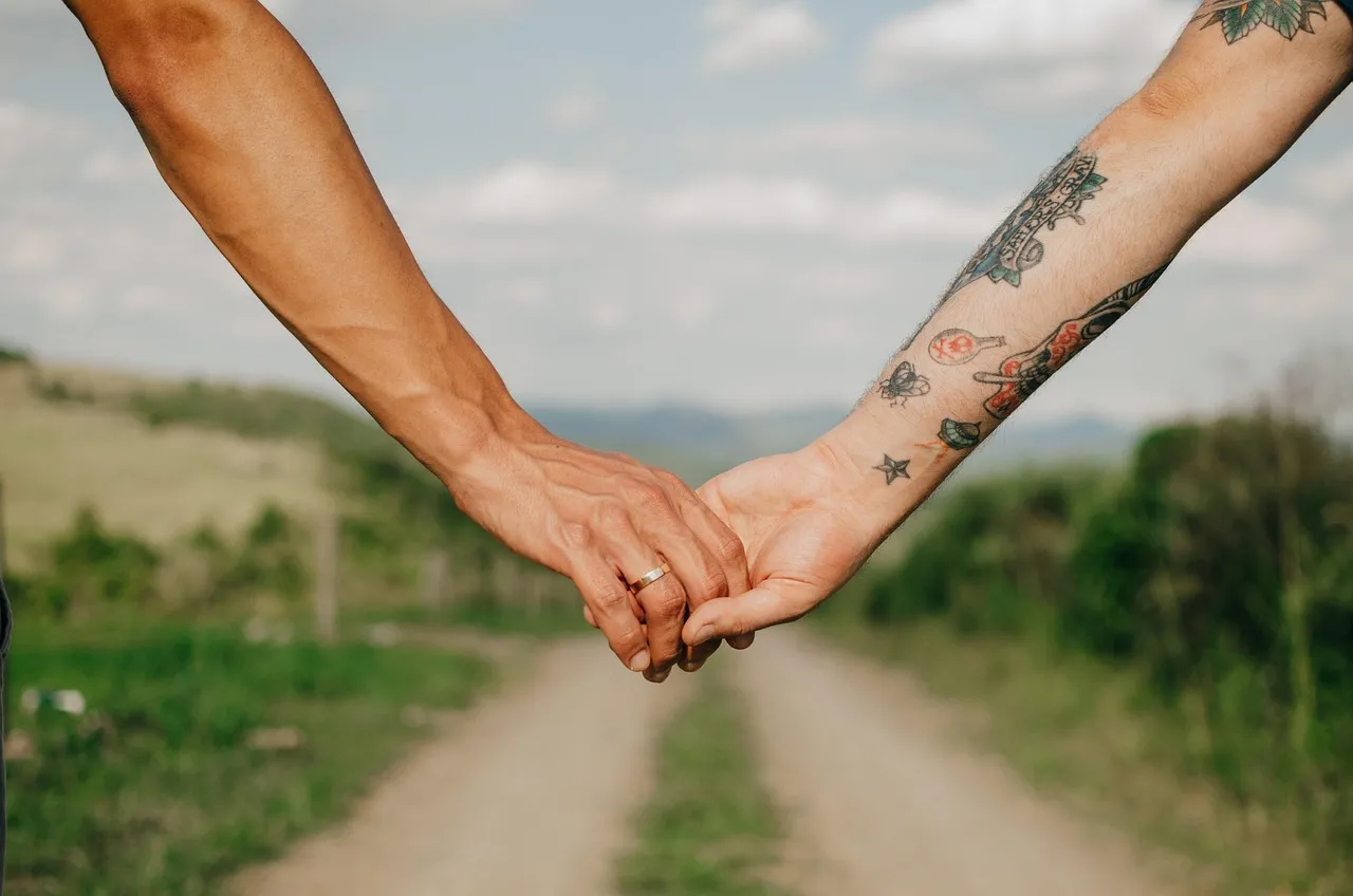 3 zodii care își pot găsi sufletul pereche în iulie: Noroc în dragoste!