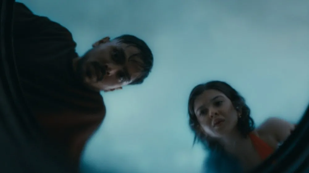 Adarsh Gourav și Shanaya Kapoor în noul thriller de supraviețuire