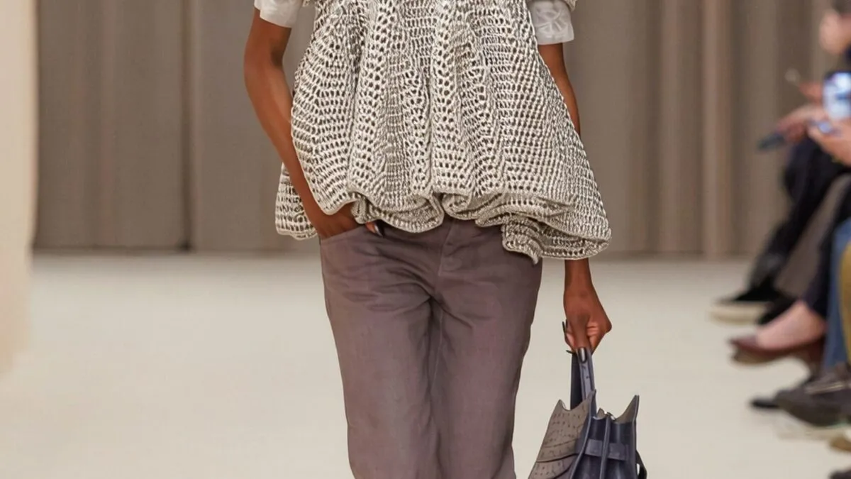 Alexander McQueen concediază 54 de angajați din Italia în plină restructurare