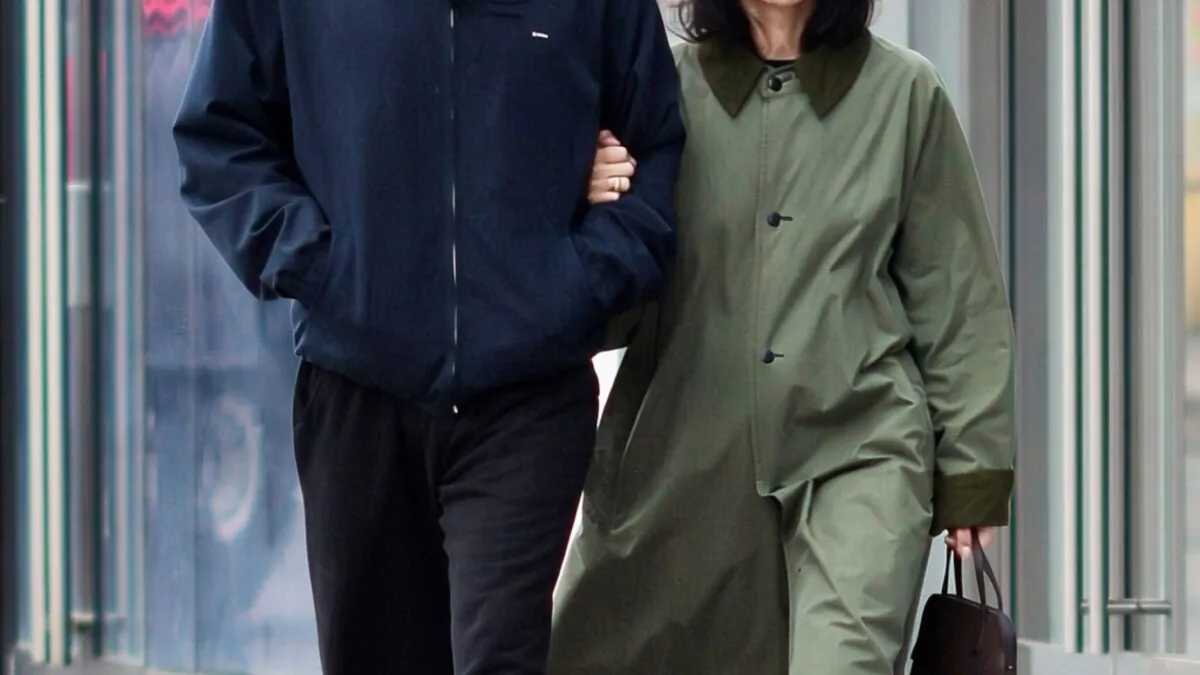 Harry Styles și Zoë Kravitz, duelul pălăriilor pe străzile din New York