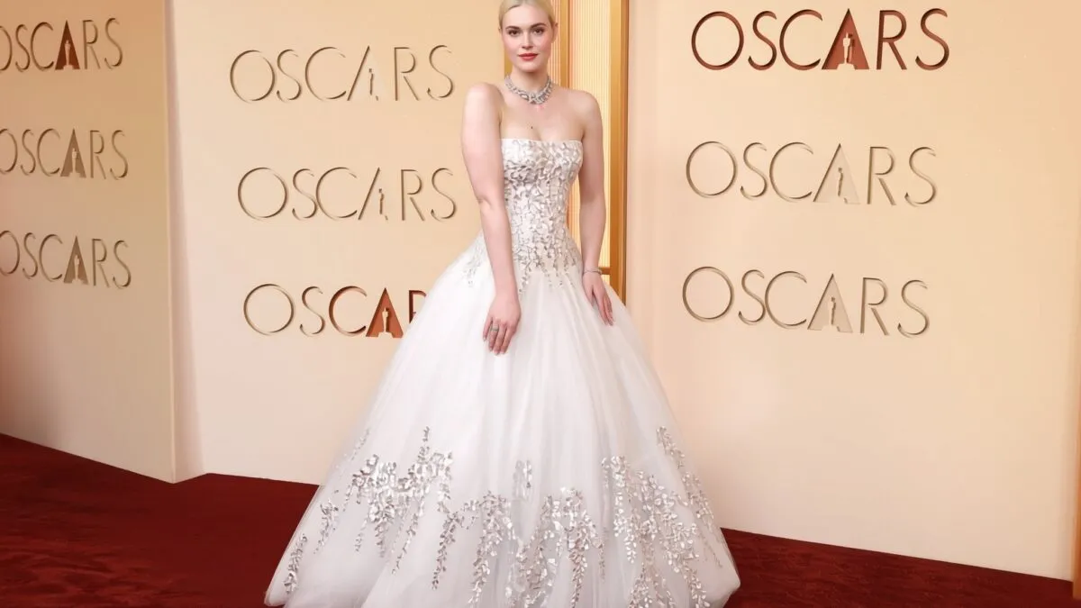 Eleganță și surprize la Oscar 2026 cine a impresionat pe covorul roșu