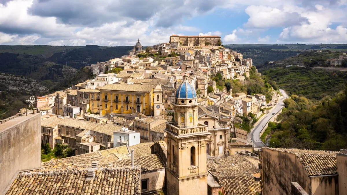 Ragusa provincia siciliană cu 50 de biserici unde scapi de aglomerație