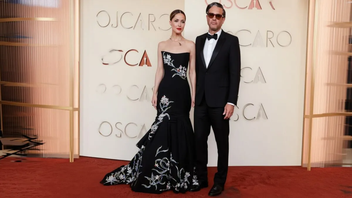 Rose Byrne a ales o rochie Dior cu detalii florale pentru Oscar 2026