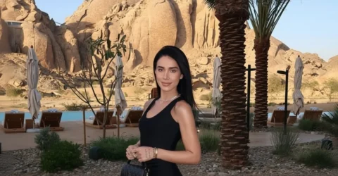 Adelina Pestrițu s-a fotografiat cu Jason Statham în vacanța din Turcia