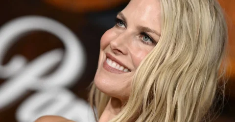Ali Larter afiseaza un abdomen perfect la 50 de ani. Secretul ei incepe la 4 – 30 dimineata