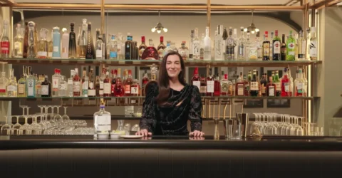 Dua Lipa dezvăluie ce cocktailuri asociază cu piesele ei preferate