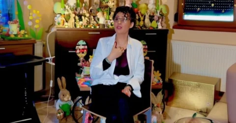Minodora dezvăluie colecția de peste 200 de parfumuri și decorul de Paște