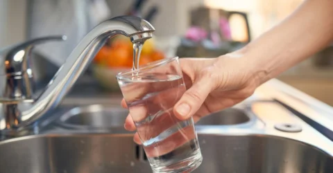 Apa sărată de la robinet crește riscul de hipertensiune cu 26%