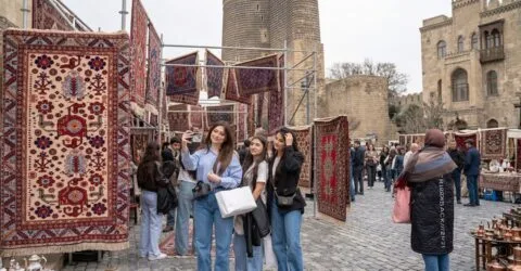 Surpriza uriasa pentru pasionatele de vacante. Orasul unde zbori cu 375 de lire