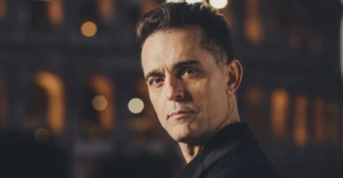 Surpriza uriașă la București. Ce vrea sa fure actorul din Berlin de la un roman celebru