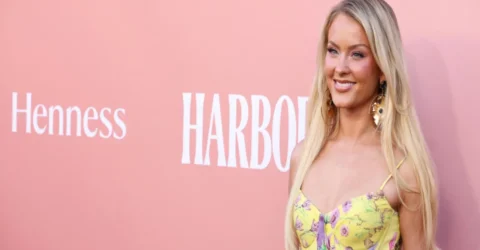 Zara Larsson, apariție controversată în Vogue Singapore. Body Louis Vuitton, peste 6 milioane de vizualizări.