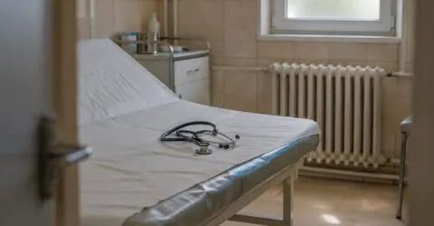 Femeile cu boli autoimune primesc diagnosticul mai târziu și mai des greșit decât bărbații, arată un studiu
