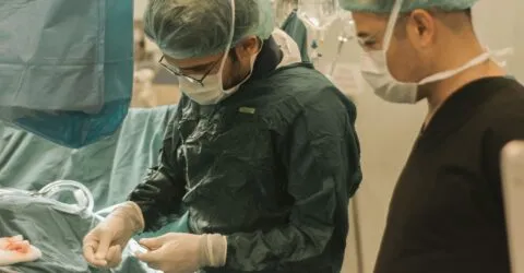 Cum te pregătești pentru operație și ce suplimente trebuie să declari pentru siguranța anesteziei