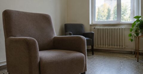 Cum ajungi la psihoterapie decontată și ce trebuie să verifici înainte să plătești o ședință la psiholog